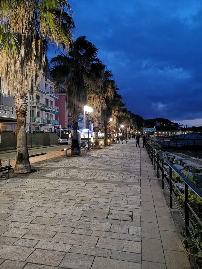 Raggio Di Sole Apartman Sestri Levante Kültér fotó
